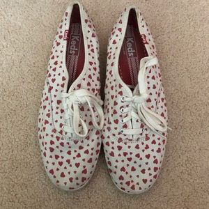 Red heart keds